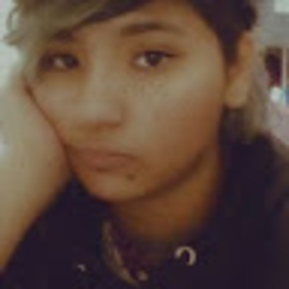 Meet your Posher, Alexis - Picture 1 of 1